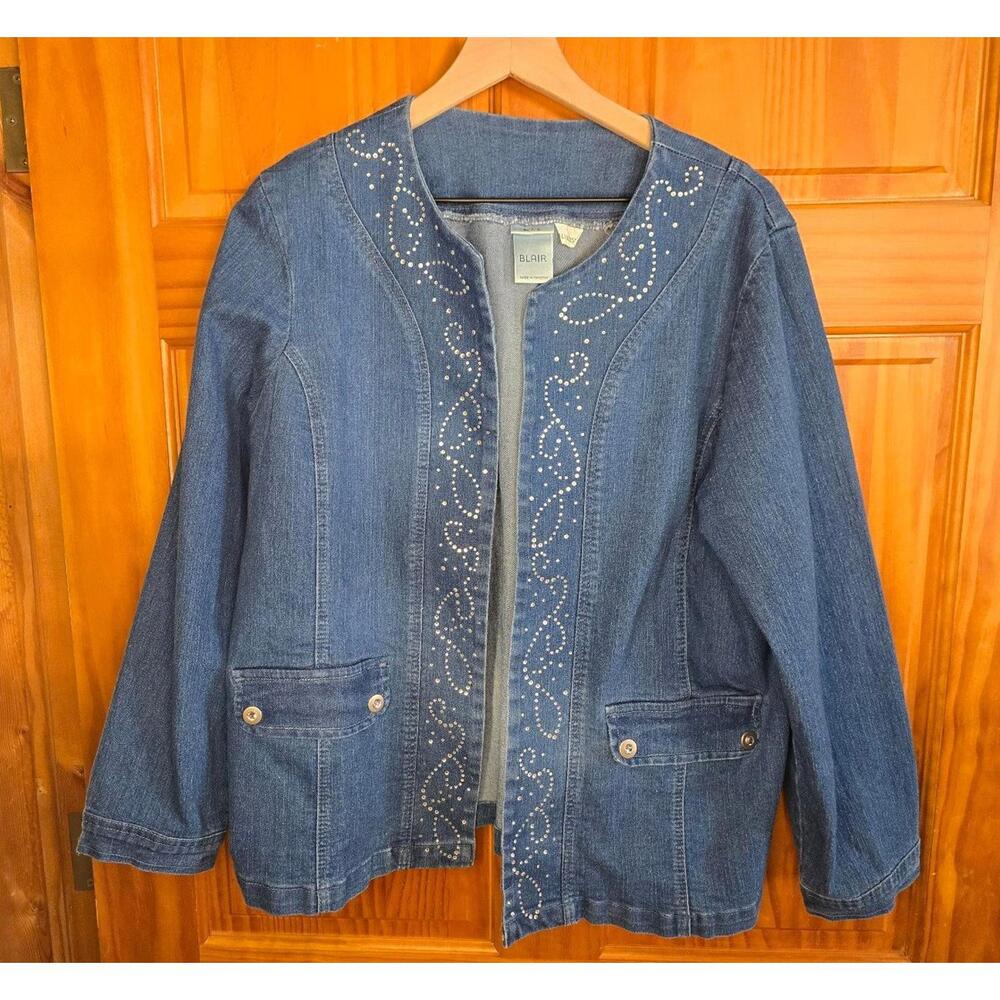 Blair Denim Jacket Womens size Medium Rhinestone Embellished Button Snap Pockets